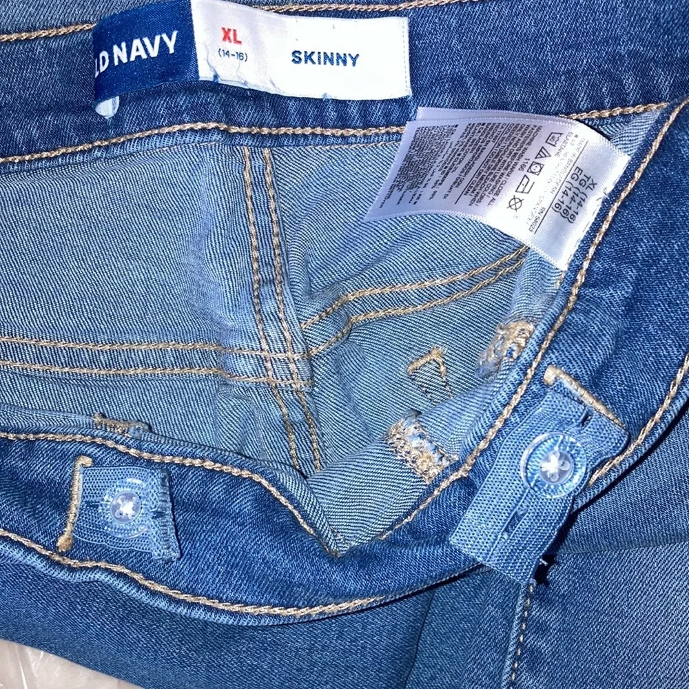 Girls size XL 14/16 Old Navy Skinny  stretch pull on blue jeans 14 16